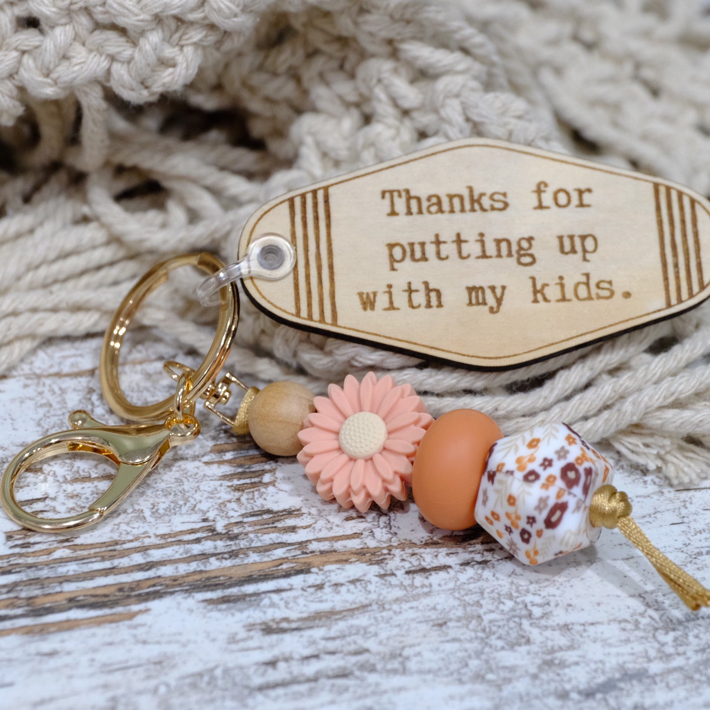 Keyring - Vintage vibes blush daisy