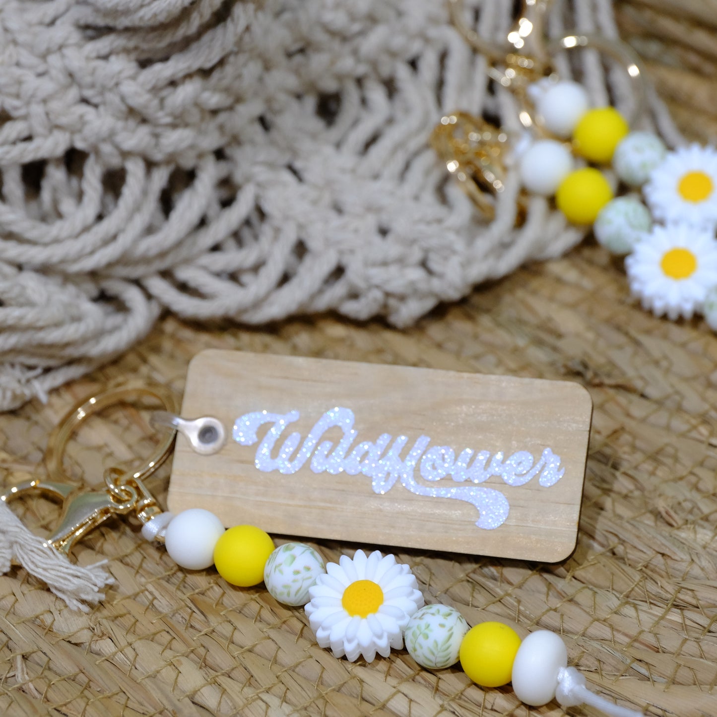 Keyring - White Daisy