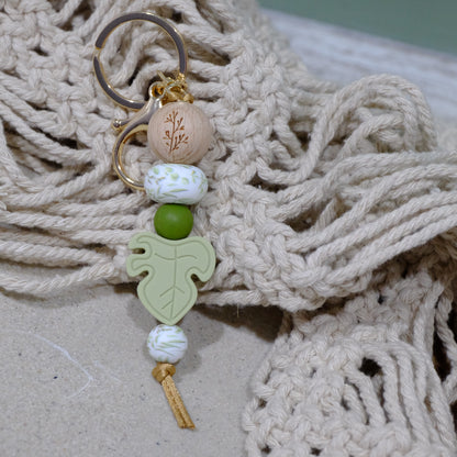 Keyring - Sage Monstera leaves