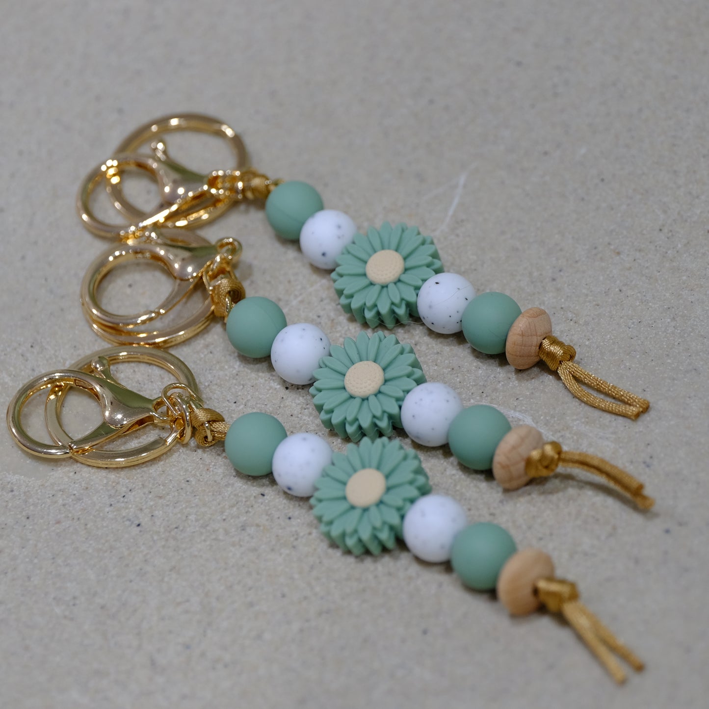 Keyring - Sage Daisy